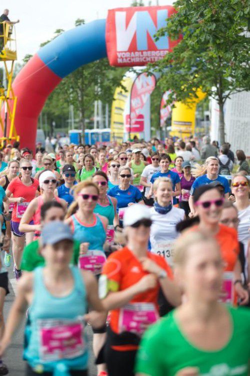Der Start zum Frauenlauf am Kaiserstrand in Lochau bietet immer wieder ein imposantes Bild.