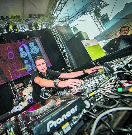 Fritz Kalkbrenner, DJ Antoine, Chopstick & Johnjon, Robin Schulz, Nervo