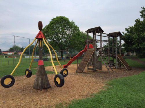 Im Großen und Ganzen ist der Spielplatz in gutem Zustand.  doh  