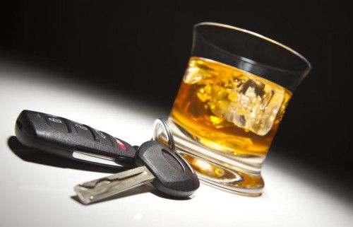 Nach dem Genuss von reichlich Alkohol ließ der Beschuldigte den Autoschlüssel nicht liegen. Der 25-Jährige baute in der Folge mehrere Unfälle.