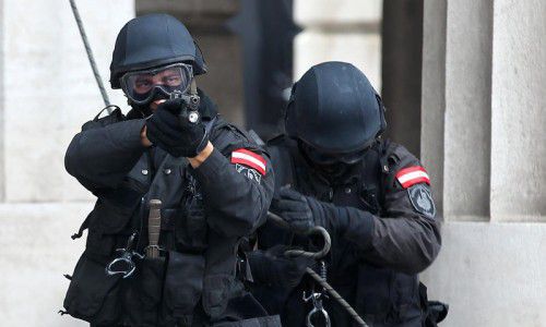Die österreichische Bundespolizei hat Qualifizierungsmöglichkeiten im Dienst wesentlich erweitert.  Foto: GEPA