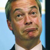 Nigel Farage bleibt nun doch Chef der UKIP