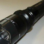 Verbotenen Elektroschocker als Taschenlampe getarnt