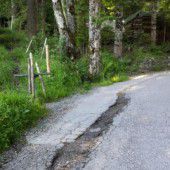 Straße am Schauner schnell repariert