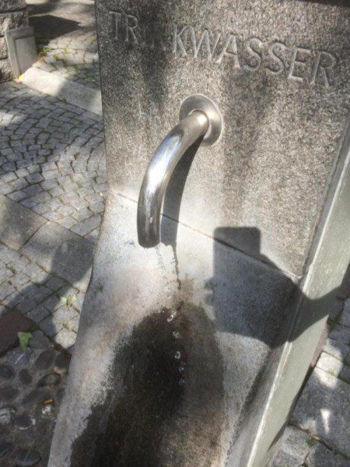 Der Trinkwasserspender ist als Laufbrunnen konzipiert.  privat  