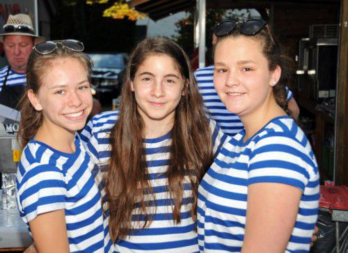 Elisa, Cristina und Laetitia von der Faschingszunft Mufängar.