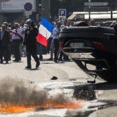 Taxler gegen „Uber“: Chaos in Frankreich