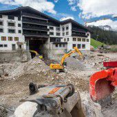 Luxushotel in Lech baut aus