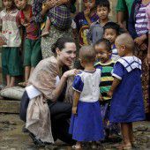 Jolie besucht Myanmar