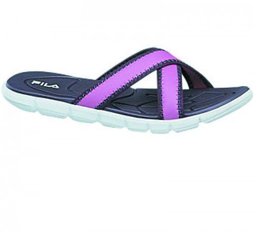 Bequem: Flip-Flops von Fila, gesehen bei Deichmann um 16,90 €.