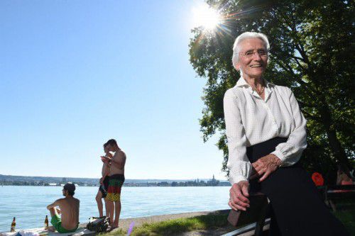 Die 90-jährige Annelie Dehnert-Hilscher aus Konstanz war Wetterpatin für das Hoch, das die Hitzewelle vergangene Woche verursachte. DPA