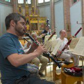 Für die „Gran Partita“ von Mozart formieren sich Solisten der Wiener Symphoniker in der Herz-Jesu-Kirche