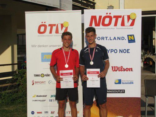 Pfanner (r.) holte mit Schranz Silber im Doppel und gewann zudem Bronze im Einzel. Foto: Privat