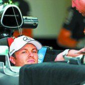Rosberg greift beim Rivalen an
