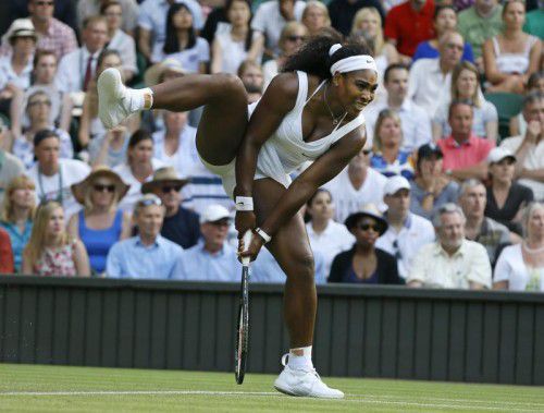 Serena Williams geriet gegen Heather Watson nicht nur einmal aus dem Gleichgewicht. Foto: epa