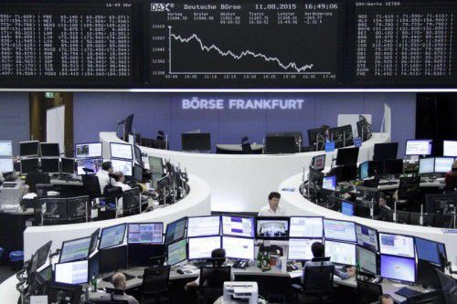 Den zweiten Tag hintereinander wertete der Renminbi gegenüber dem Dollar ab und schickte die Börsen auf eine Talfahrt.