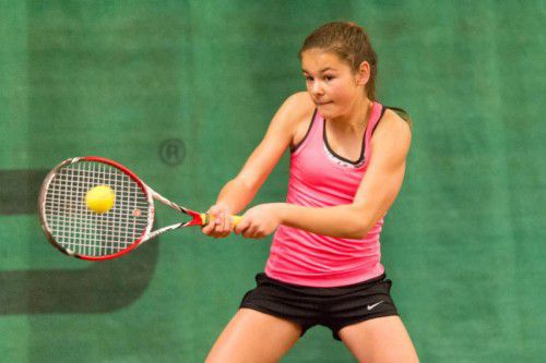 Emily Meyer ist heute bei den European Junior Open beim TC Bludenz im Einzel und Doppel im Einsatz.