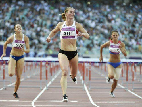 Für Hürdensprinterin Beate Schrott geht es darum, den WM-Vorlauf erfolgreich zu überstehen. Foto: EPA