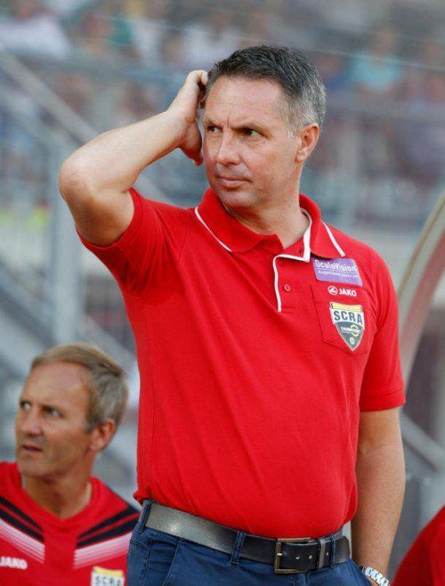 Gratulation: Damir Canadi ist Trainer der Saison 2014/15.