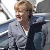 Staatsspitze stellt sich gegen „braunen“ Mob