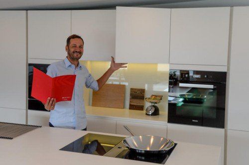 Maßgeschneiderte Küchen plant und montiert Martin Konzett für seine Kunden.