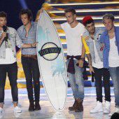 Surfbretter, Stars und kreischende Teenies