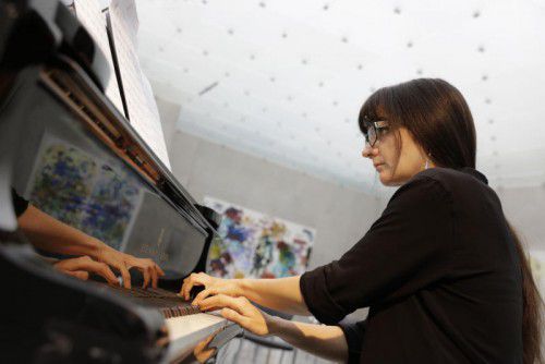 Pianistin Maria Flavia Cerrato führte im Kunsthaus Bregenz das Werk „For Bunita Marcus“ von Morton Feldman auf.