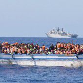 Flüchtlingsboot gekentert