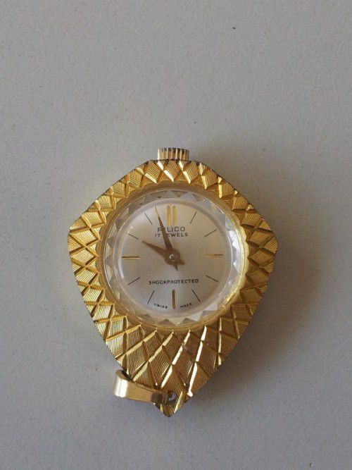 Auch diese Uhr war unter den Fundgegenständen.