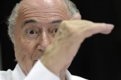 Beim Krisengipfel in Zürich will FIFA-Chef Joseph S. Blatter Lösungen präsentieren.