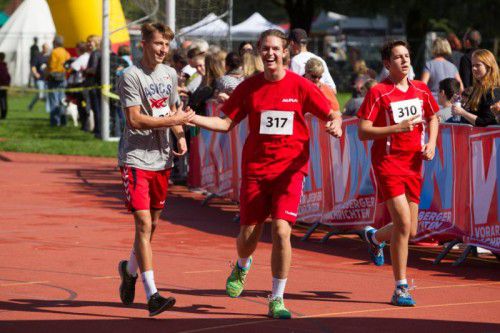 Auch der Spaß kommt beim Stundenlauf nicht zu kurz. Foto: VN