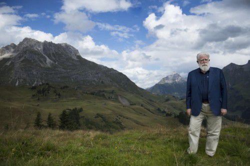 Der amerikanische Lichtkünstler James Turrell wird von der Galerie Häusler Contemporary präsentiert.