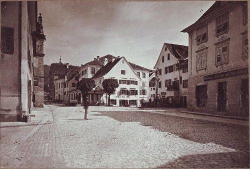 Der Leutbühel im Laufe der Zeit.