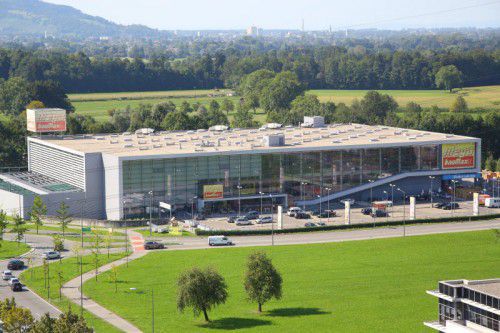 Die bauMax-Filiale an der Dornbirner Messekreuzung wird ab November zum Obi-Markt.