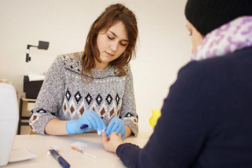 Die Frage, wie alt Jugendliche sein sollen oder dürfen, wenn sie in die Pflege gehen, bewegt derzeit.