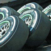 FIA verteilt die Reifensätze