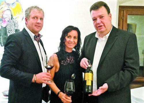 Jörg Thurnher (UPC Austria), Karin Furtner (Frau in der Wirtschaft) und Organisator Luggi Zortea.