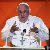 Papst prangert Missbrauch in Kirche erneut an