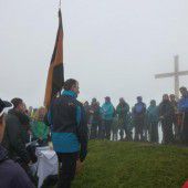 Bergmesse für Gipfelkreuz auf der Hohen Kugel