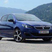 Erwischt: Lob für das Auto, dafür Tadel für den Fahrer