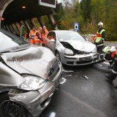 Frontal in Gegenverkehr