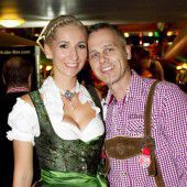 Wiesn-Stimmung auf Eventschiff
