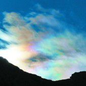 Farbexplosion am Himmel