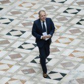 Fußfessel und wenig Erkenntnisse zur Hypo