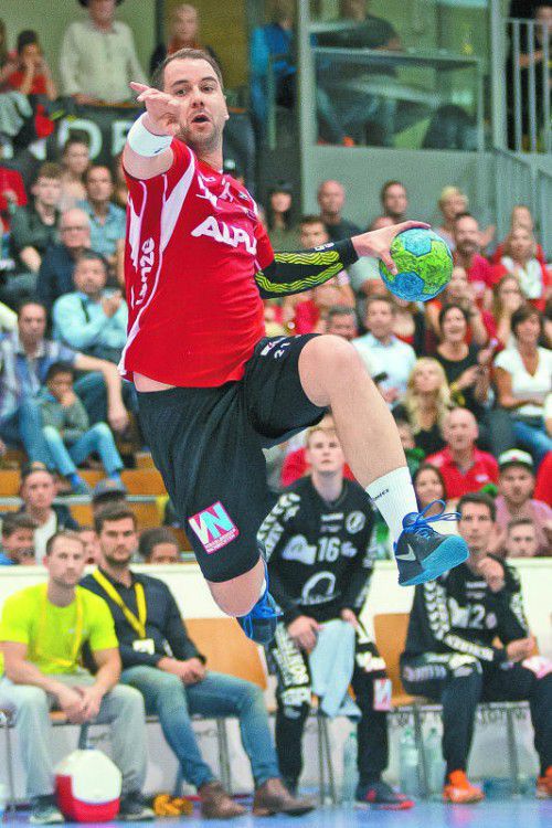 Hard-Flügelspieler und Routinier Michael Knauth hat aktuell 31 Saison­treffer zu Buche stehen.