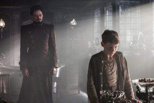 In seiner Rolle als nie alternder Peter Pan glänzt der junge australische Schauspieler Levi Miller.