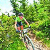 Daniel Geismayr in Ornans auf dem Stockerl