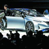 Nissan lässt bald Autos selbst fahren