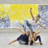 Expressive Malerei tanzend aufgenommen