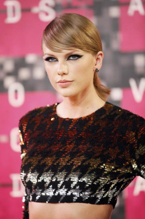 Taylor Swift ist bei den American Music Awards mit sechs Nominierungen im Rennen.